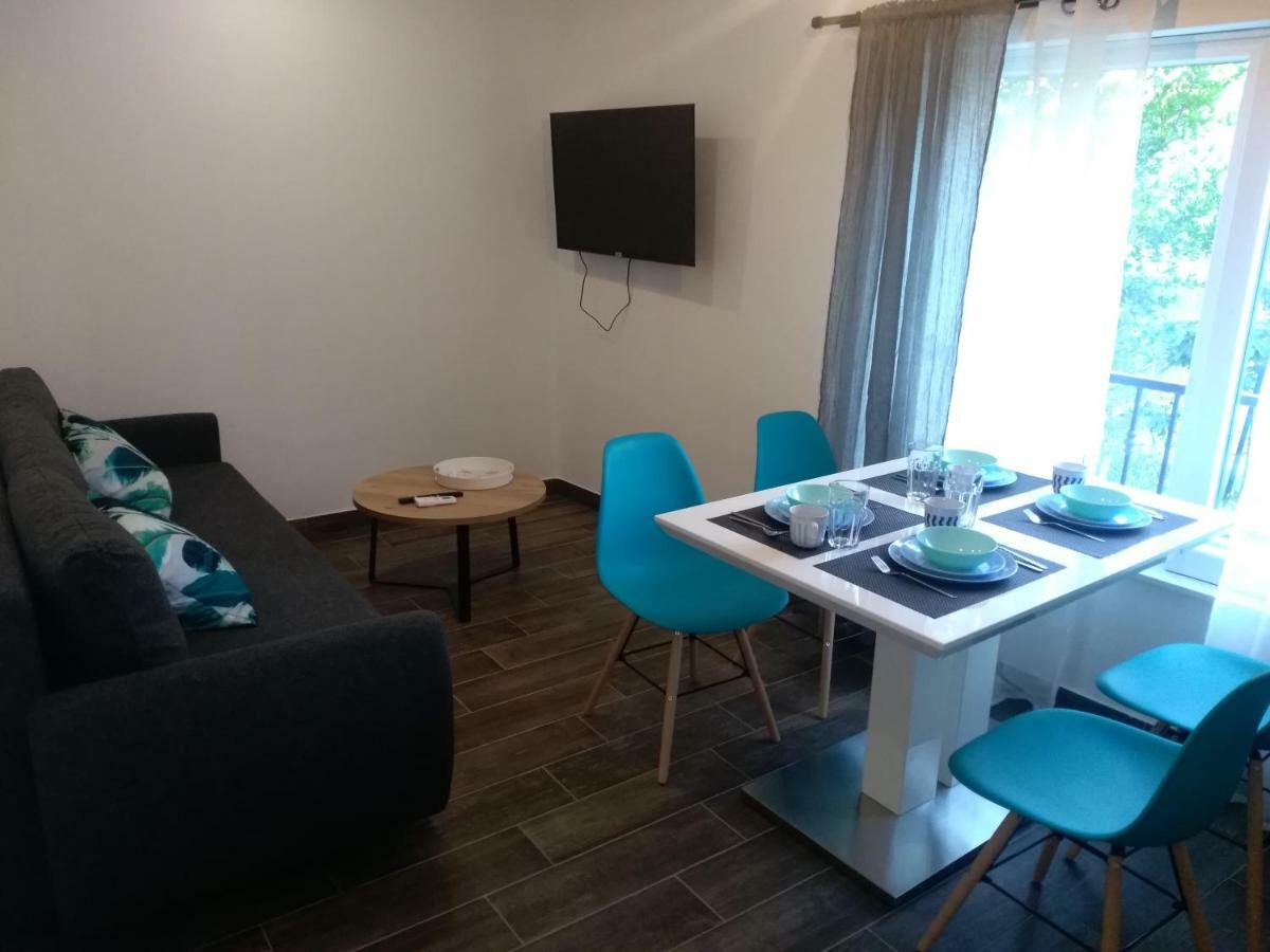 Apartment Simply Rodin Kastela Bagian luar foto