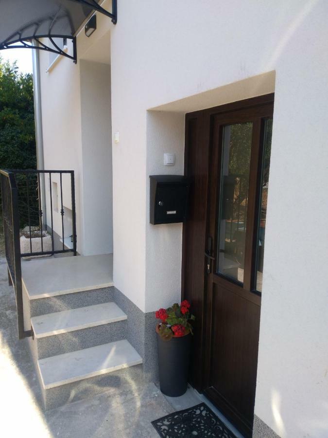 Apartment Simply Rodin Kastela Bagian luar foto