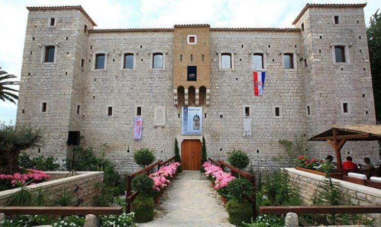 Apartment Simply Rodin Kastela Bagian luar foto